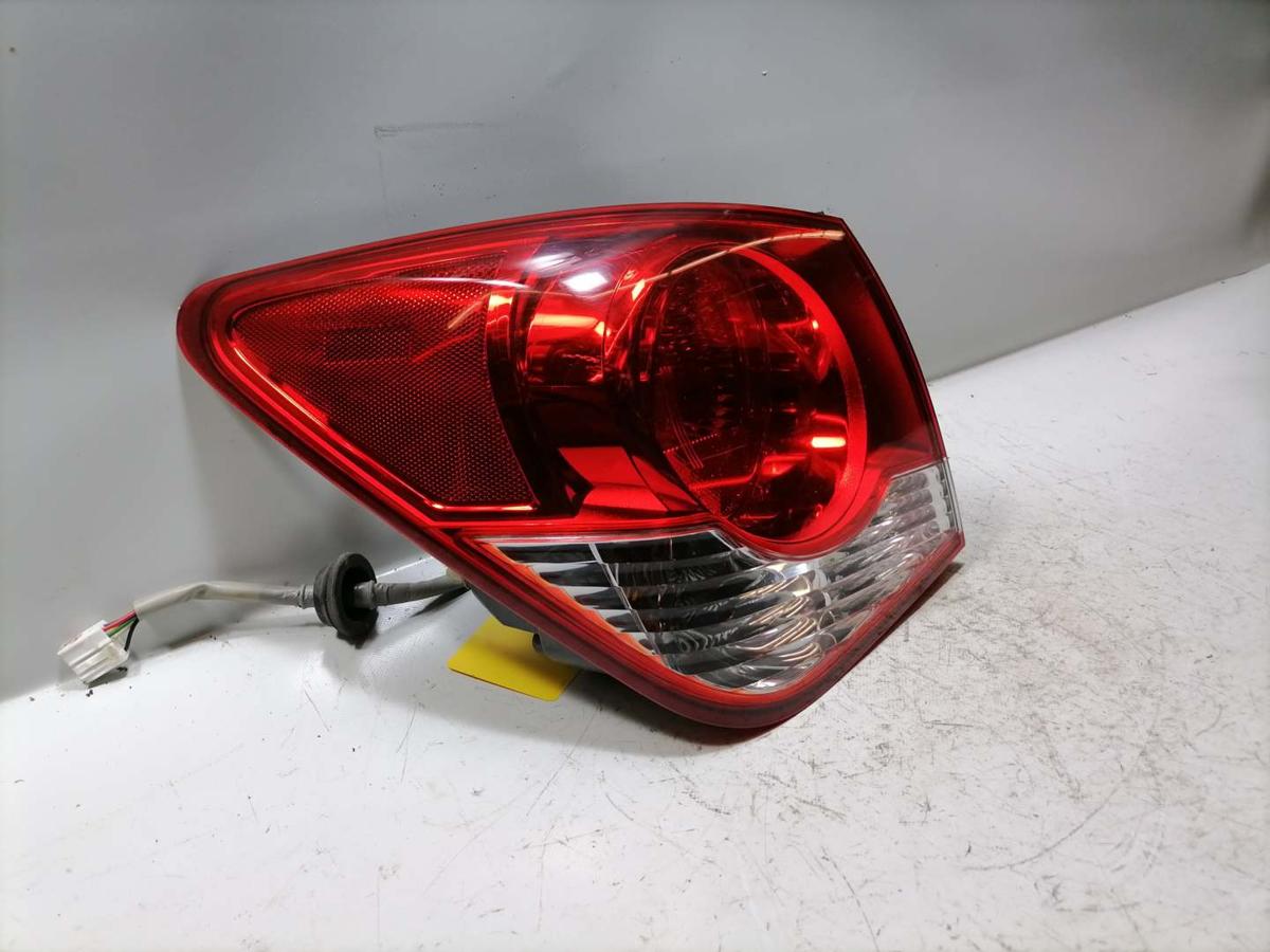 Chevrolet Cruze original Rücklicht Rückleuchte Schlussleuchte links Limousine Bj.2010